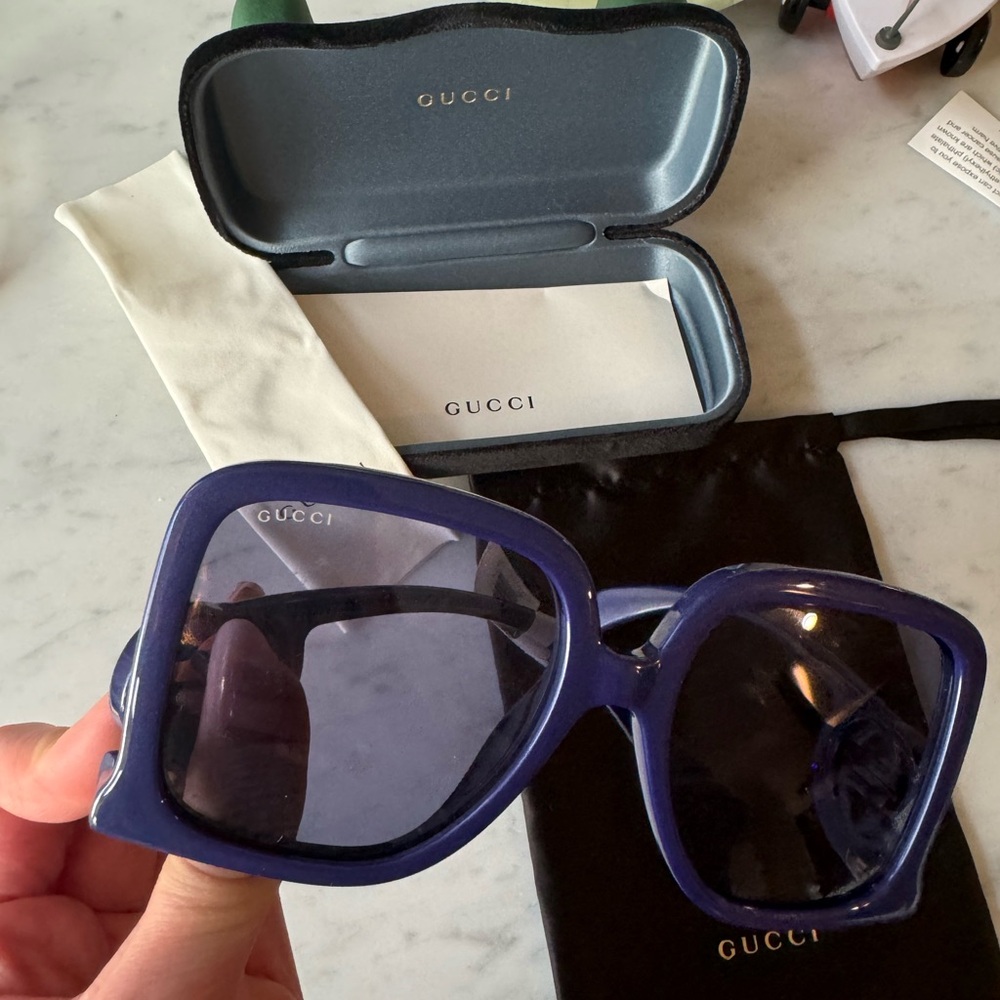 New Gucci oversized Sunglasses - Picture 9 of 12